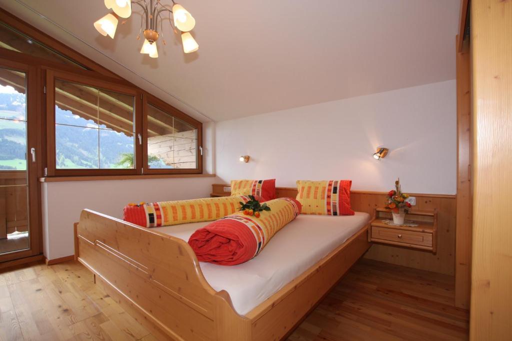 Bauernhof Hundbichl Villa Brixen im Thale Ruang foto